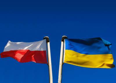 Miniaturka - Ukraińcy uciekają z kraju głównie do Polski